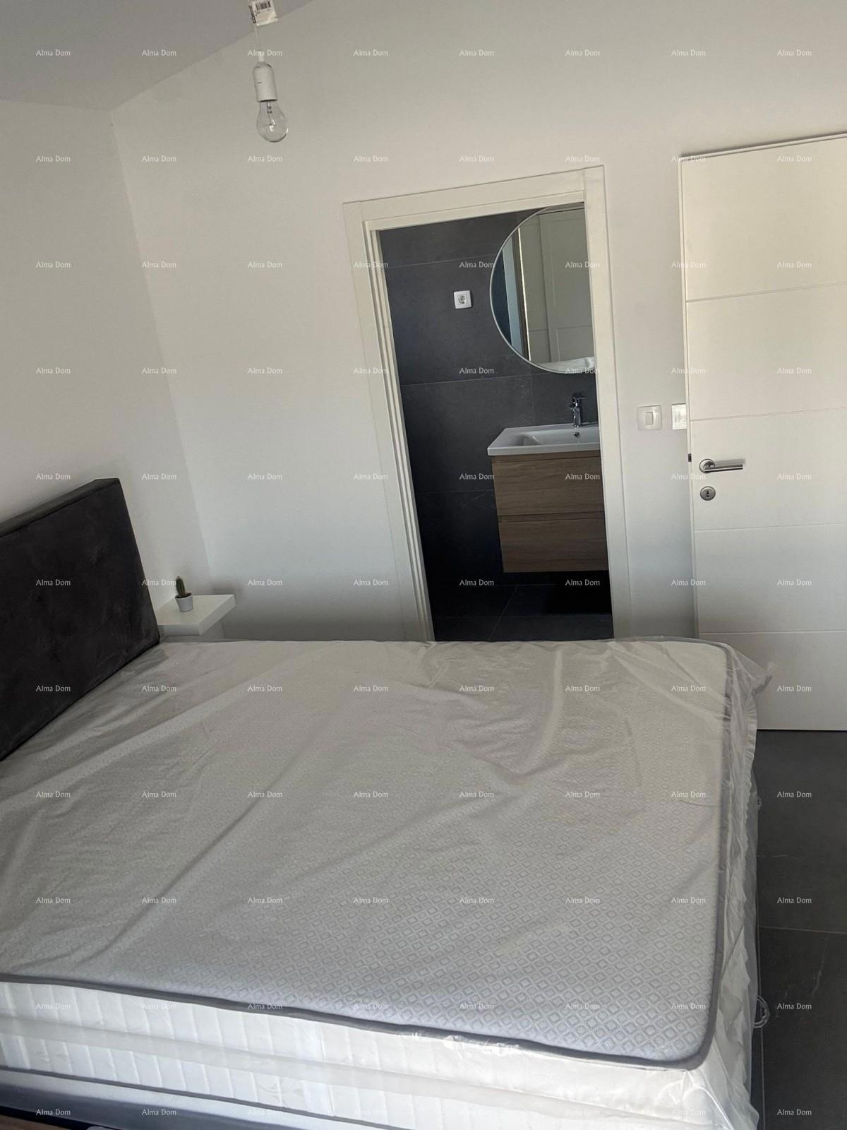 Vendita - casa bifamiliare con piscina riscaldata, nei dintorni di Poreč!