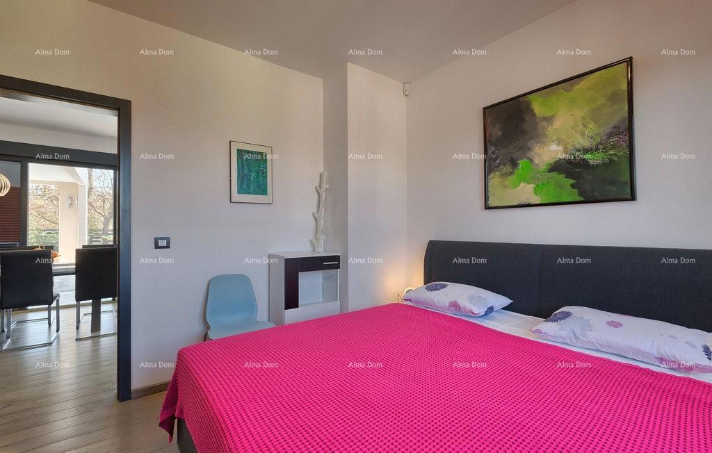 Prizemnica con piscina! Vicinanza al paese di Savičente.