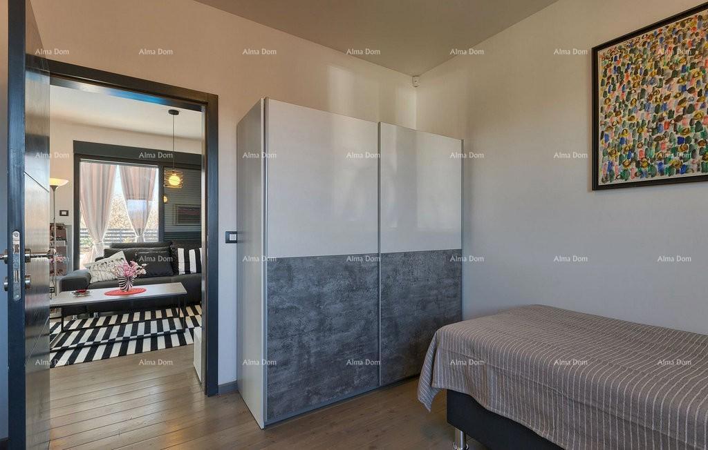 Prizemnica con piscina! Vicinanza al paese di Savičente.