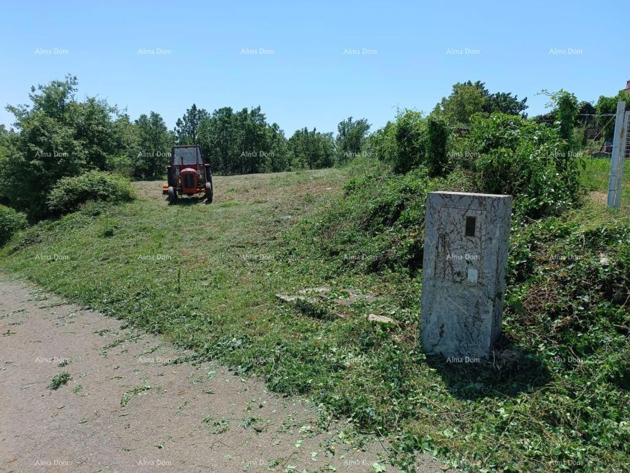 Vižinada, Vendesi terreno edificabile con permesso di costruzione definitivo