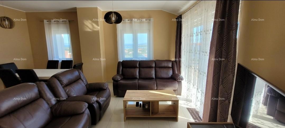 Ližnjan! Appartamento arredato! Vista mare!