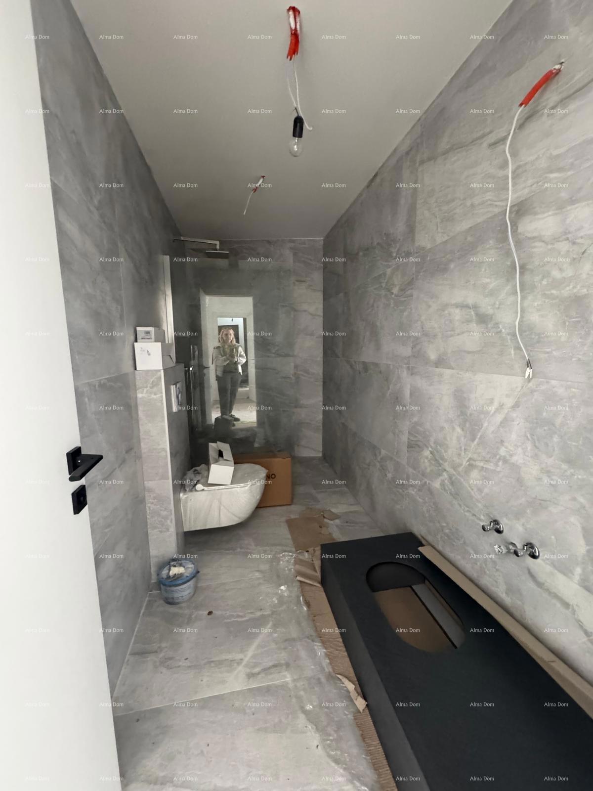 Appartamento in vendita a Rovigno con vista mare