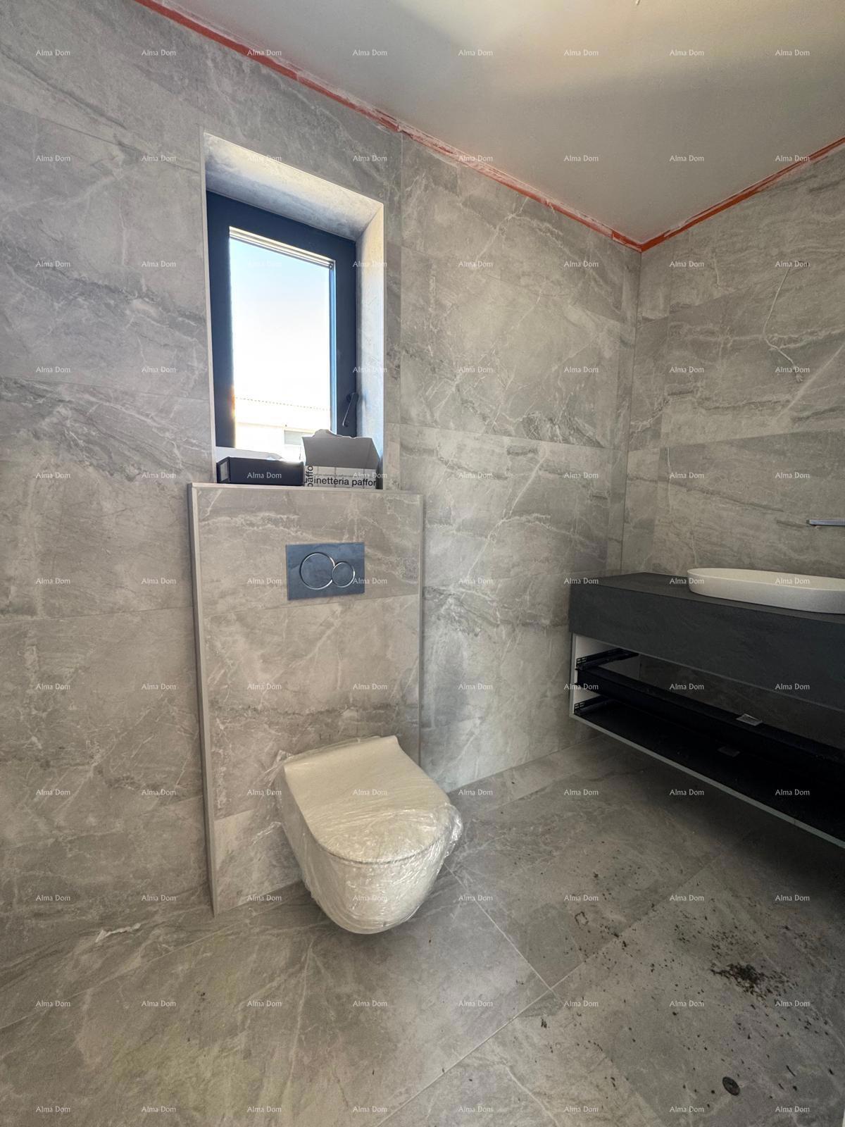 Appartamento in vendita a Rovigno con vista mare