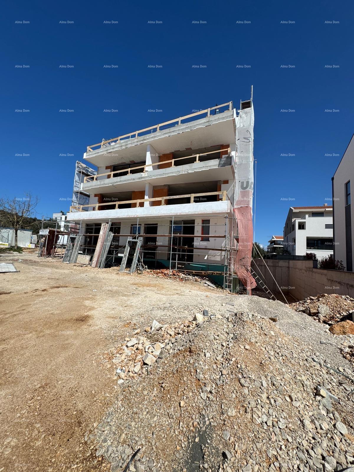 Appartamento in vendita a Rovigno con vista mare