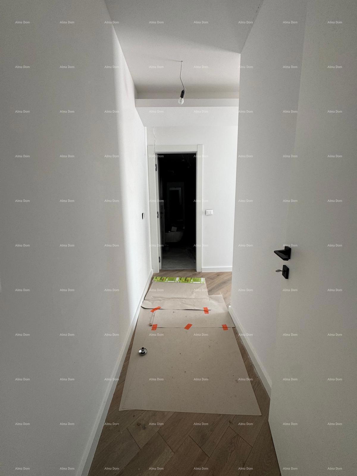 Appartamento in vendita a Rovigno con vista mare