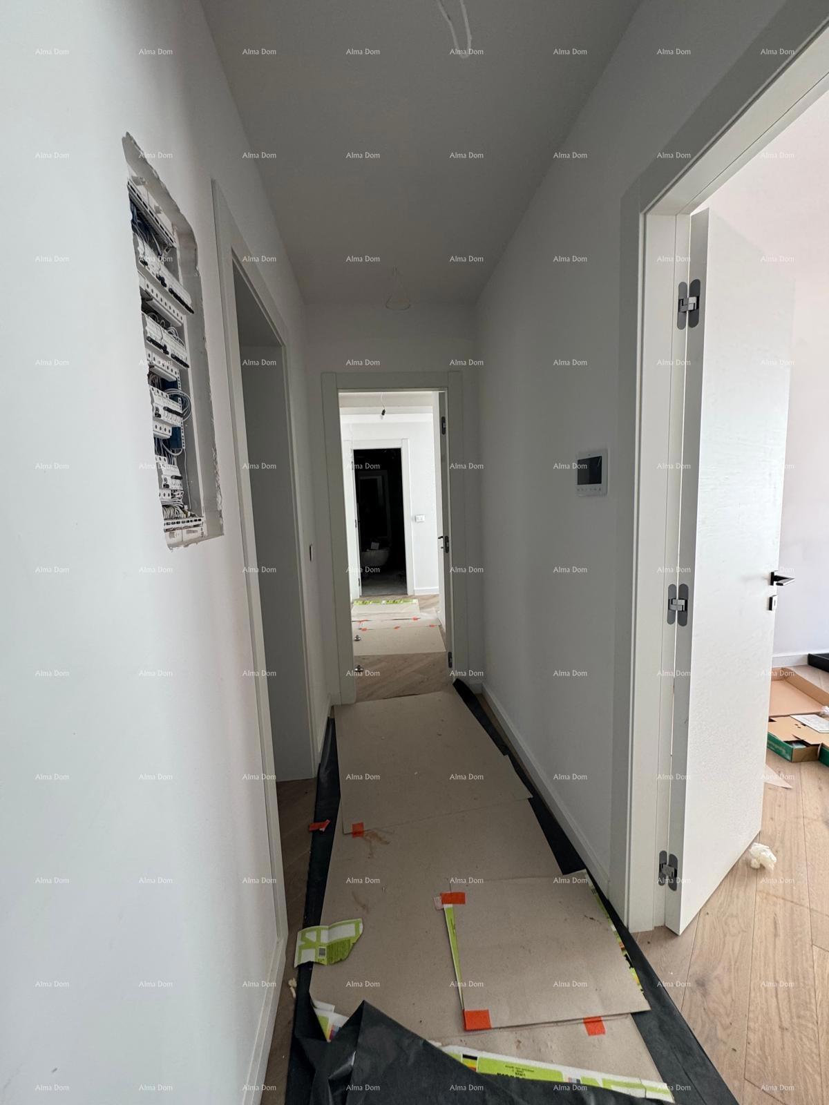 Appartamento in vendita a Rovigno con vista mare