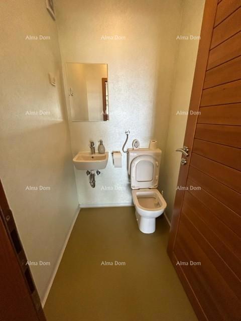 Una bellissima villa con vista mare. POMER