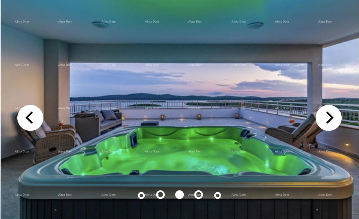 Una bellissima villa con vista mare. POMER