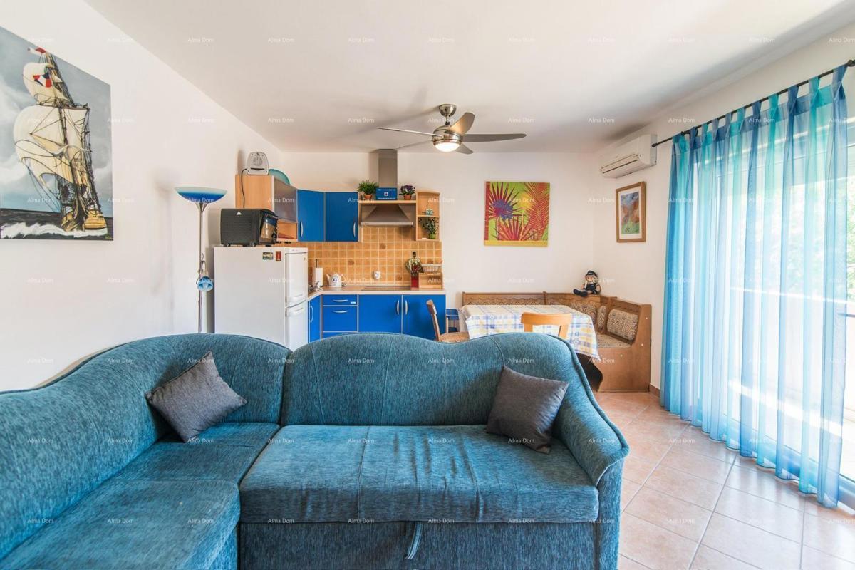 Affascinante appartamento a Pješčana Uvala, vicino al mare!