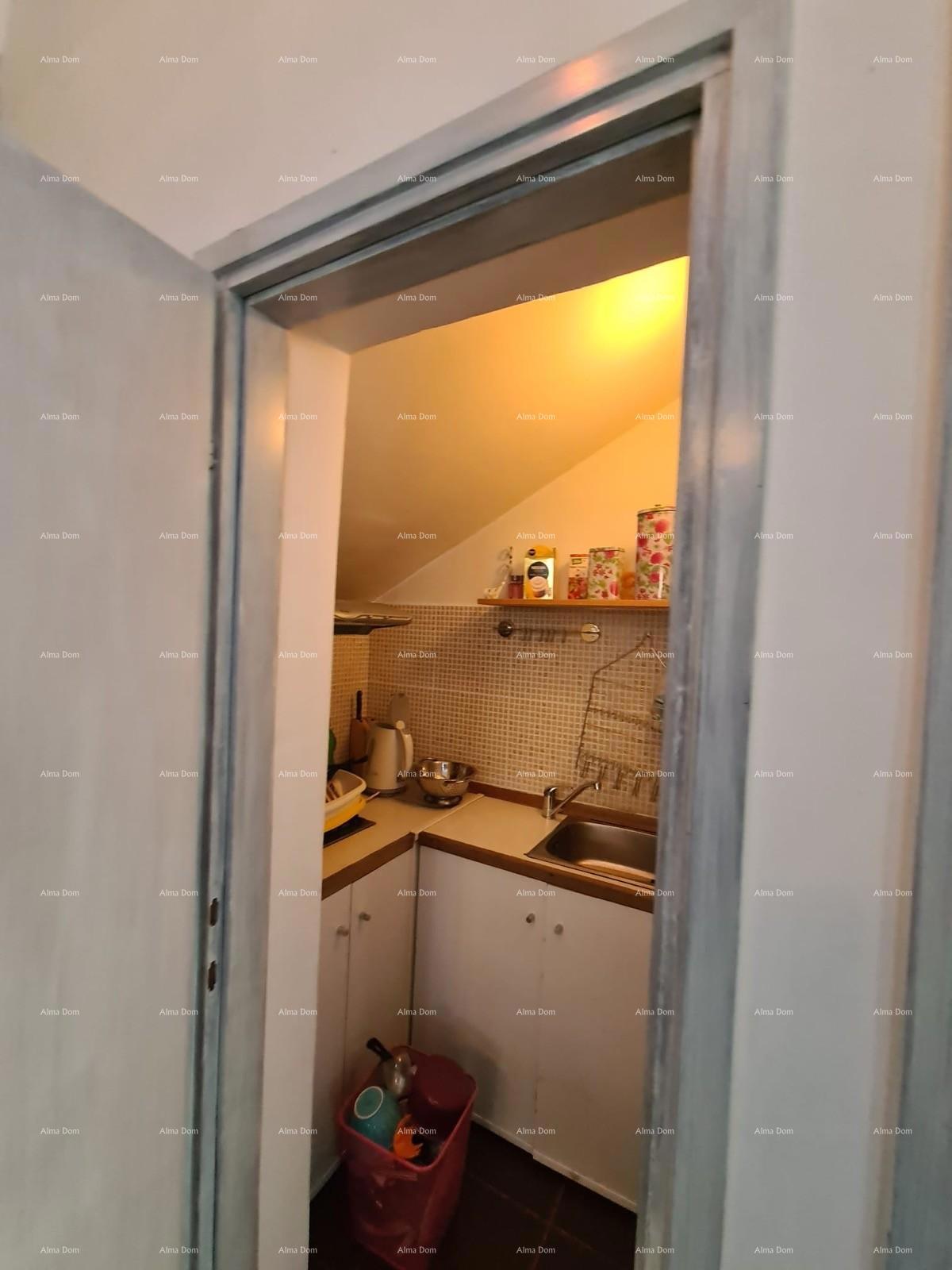 Un'opportunità unica! Casa nel centro di Buzet – potenziale residenziale e commerciale