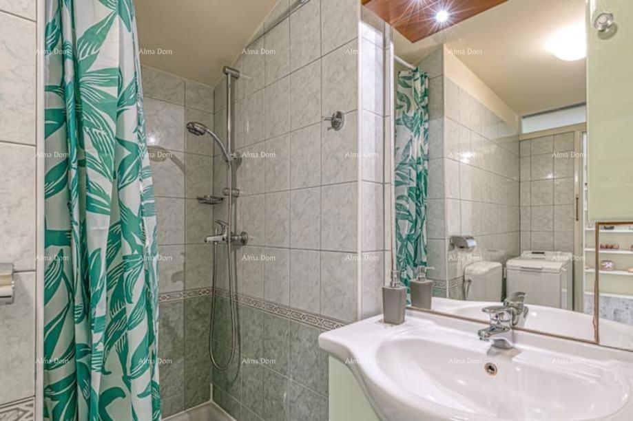 Splendido appartamento sul lungomare di Parenzo – Prima fila sul mare