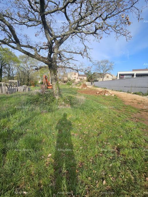 Kanfanar, Vendesi terreno edificabile, 908 m2, in un tranquillo paese istriano