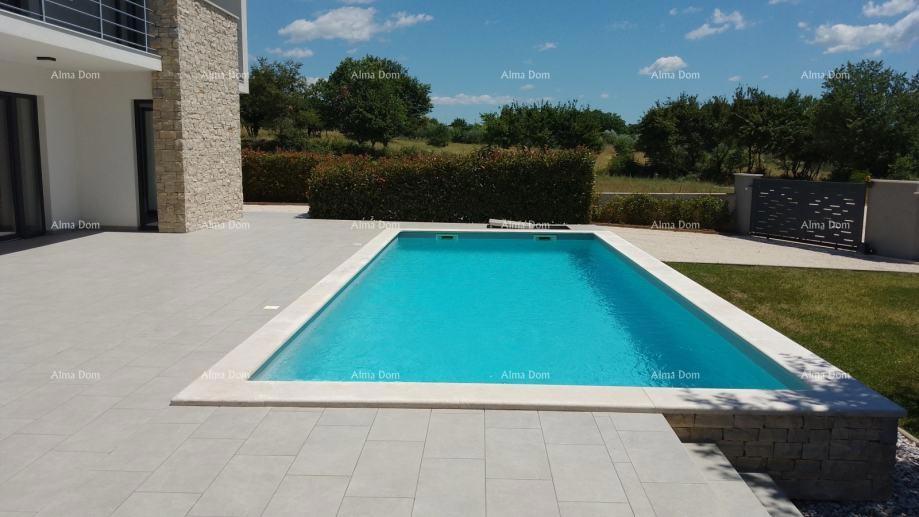 In vendita moderna casa con piscina – Poreč, Nova Vas
