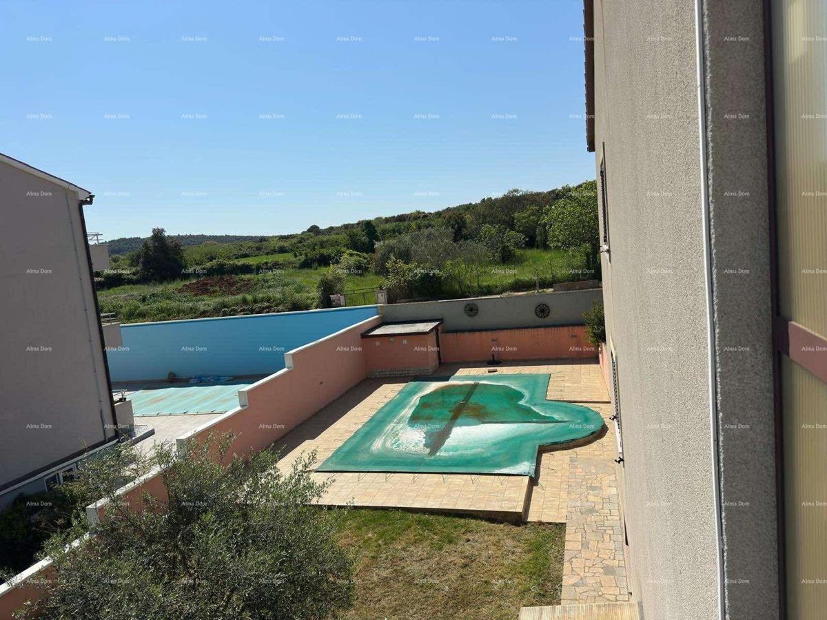 Vendiamo una casa con cinque appartamenti in ottima posizione!