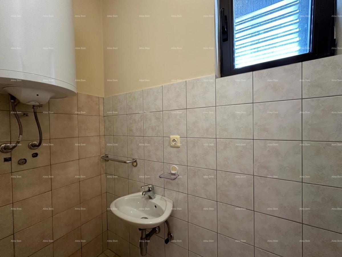 Vendiamo una casa con cinque appartamenti in ottima posizione!