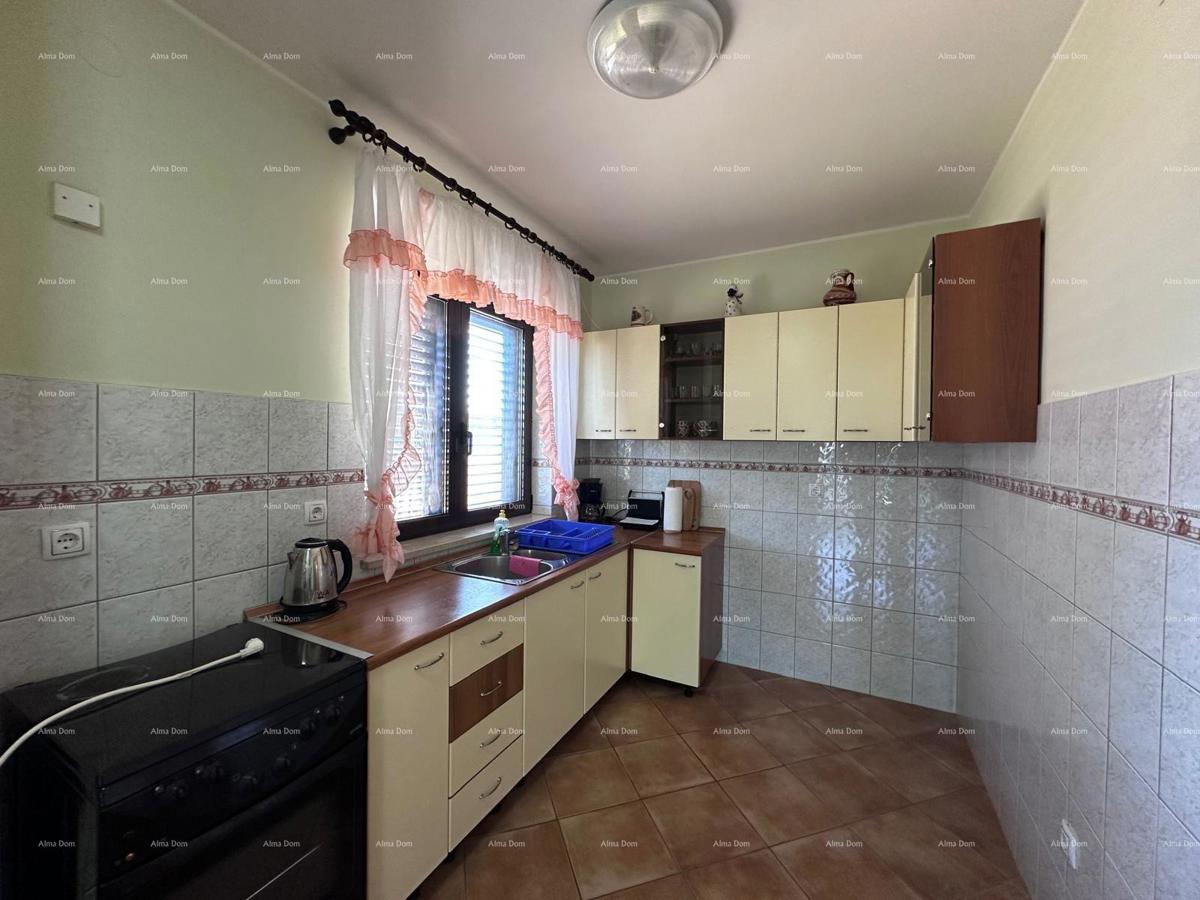 Vendiamo una casa con cinque appartamenti in ottima posizione!