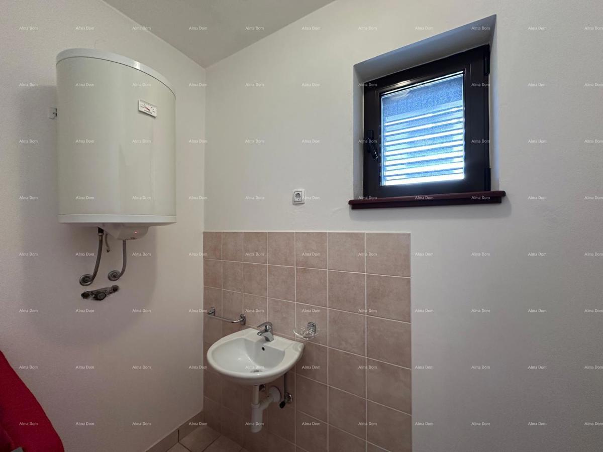 Vendiamo una casa con cinque appartamenti in ottima posizione!