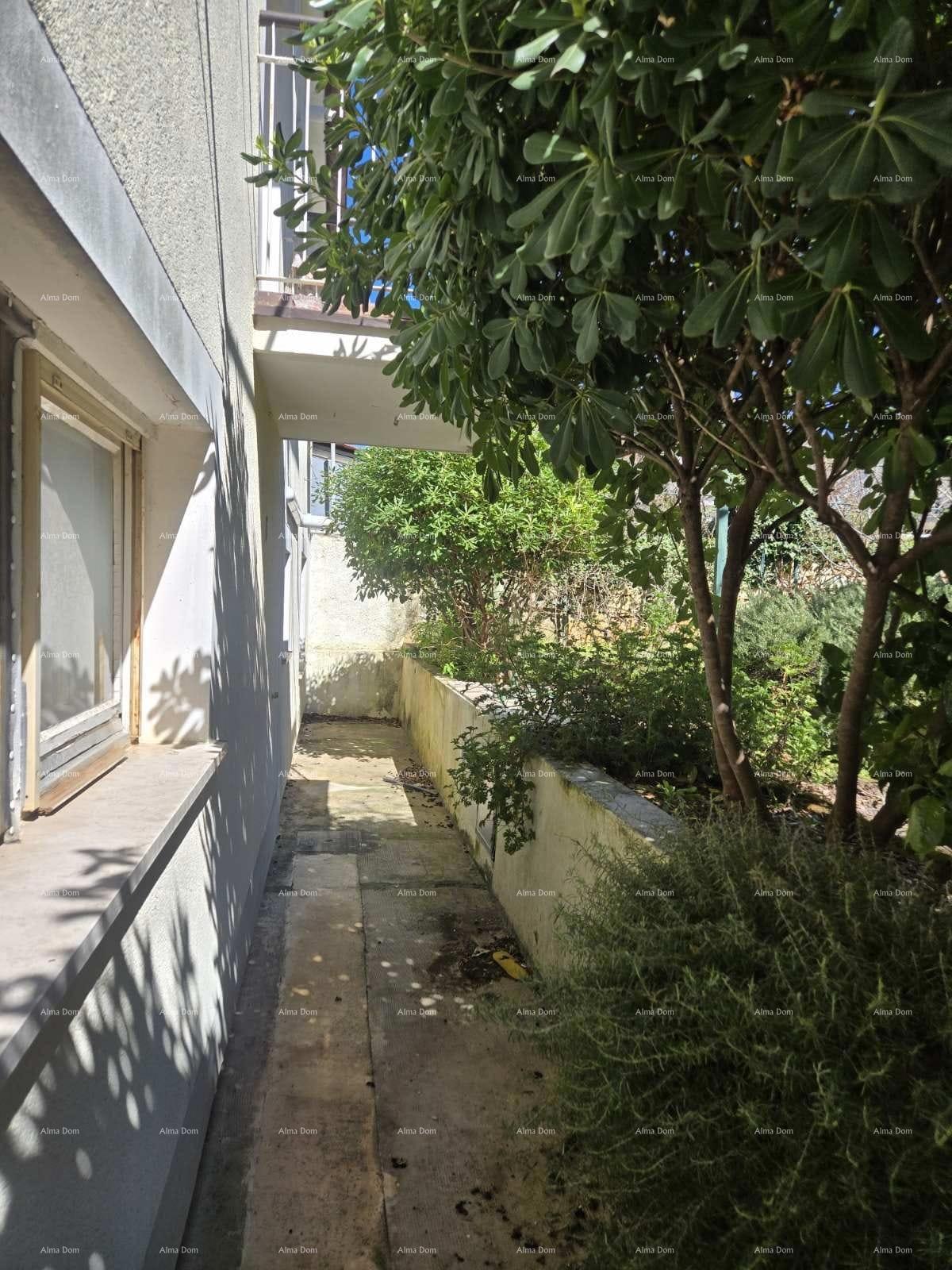 Kaštanjer – casa con due appartamenti separati, garage e giardino di 250 m2 - vendita!