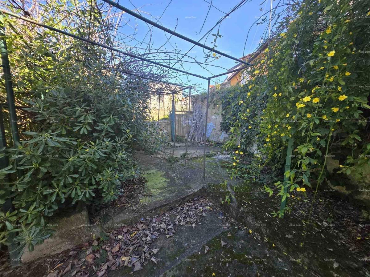 Kaštanjer – casa con due appartamenti separati, garage e giardino di 250 m2 - vendita!