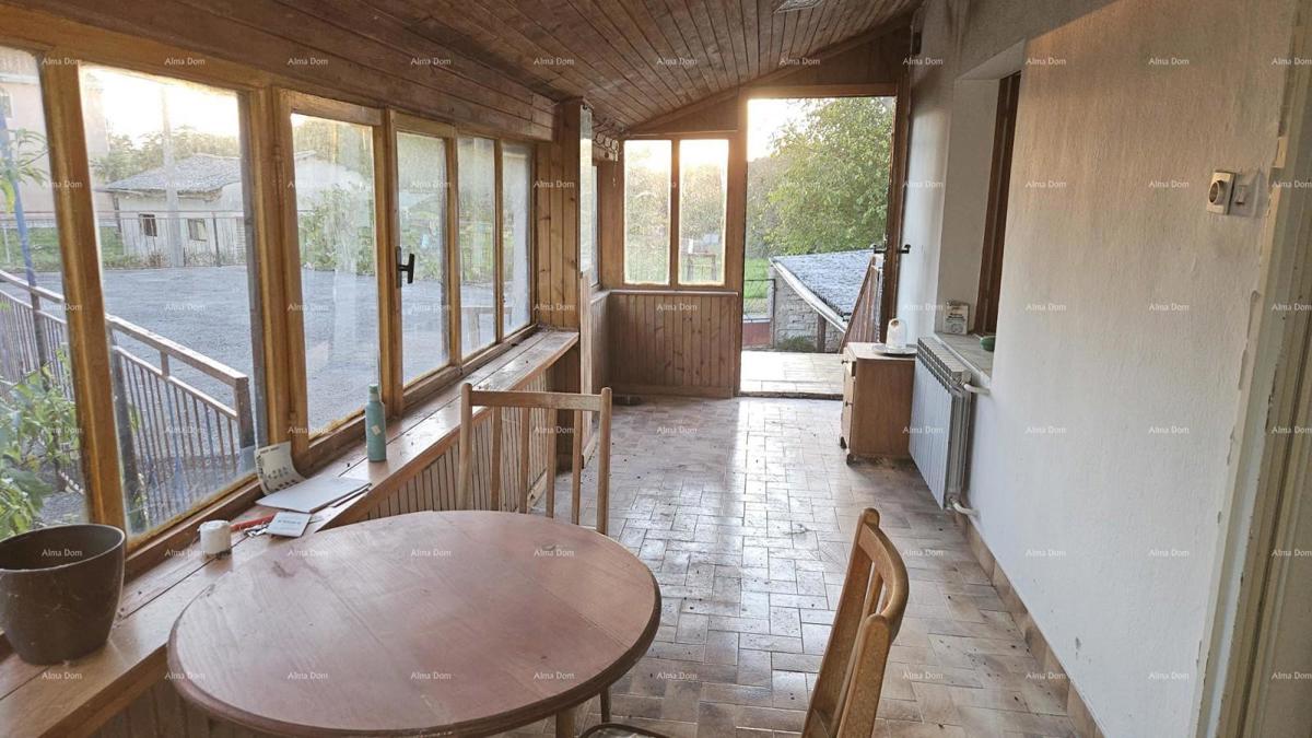 In vendita autentica casa in pietra, vicinanza a Žminj