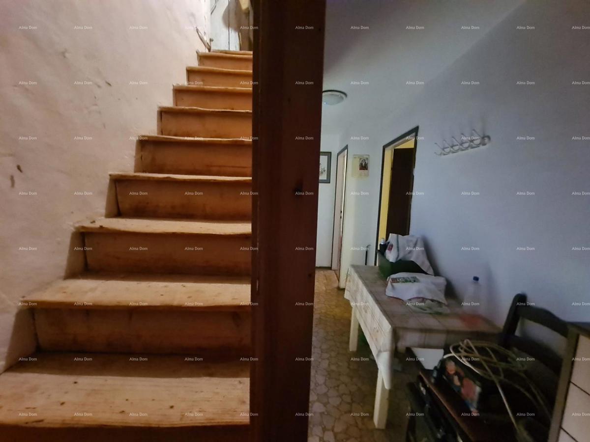 Umag, dintorni - casa autoctona con giardino!