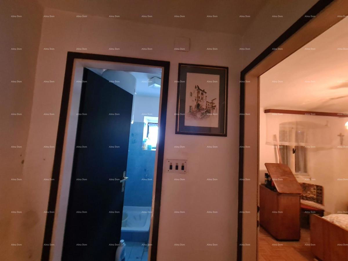 Umag, dintorni - casa autoctona con giardino!