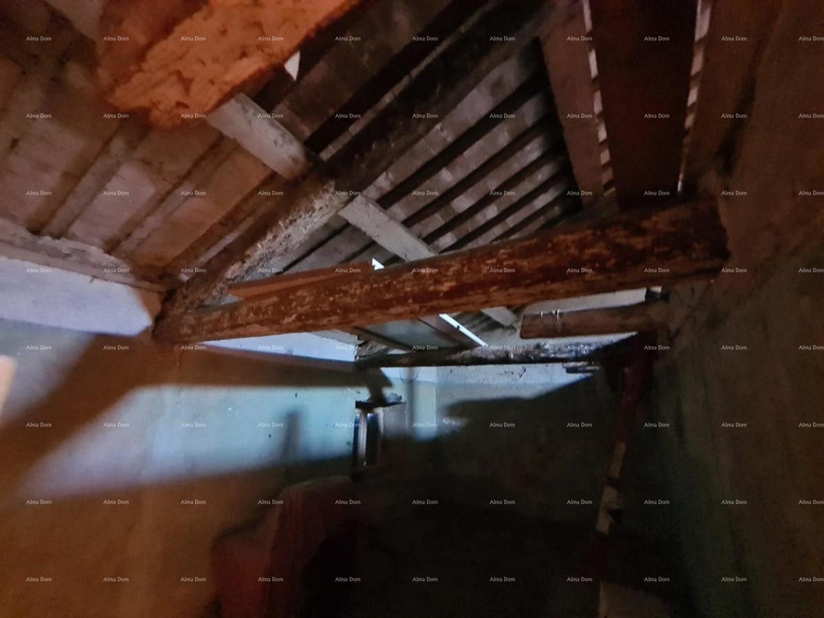 Umag, dintorni - casa autoctona con giardino!