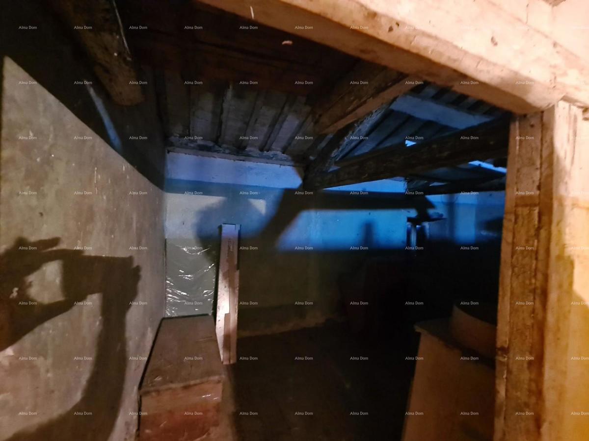 Umag, dintorni - casa autoctona con giardino!