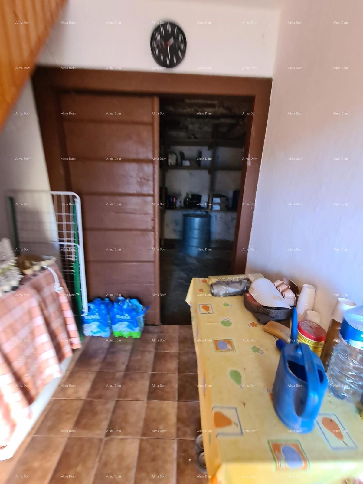 Umag, dintorni - casa autoctona con giardino!