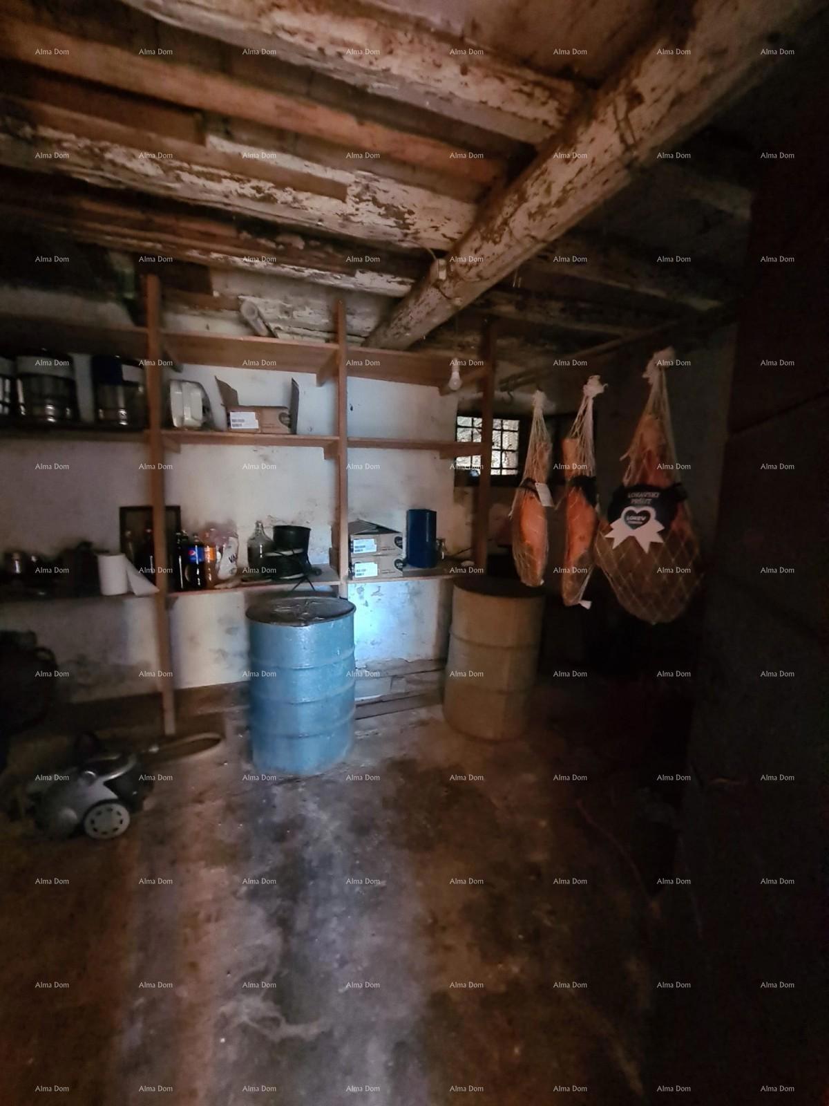 Umag, dintorni - casa autoctona con giardino!