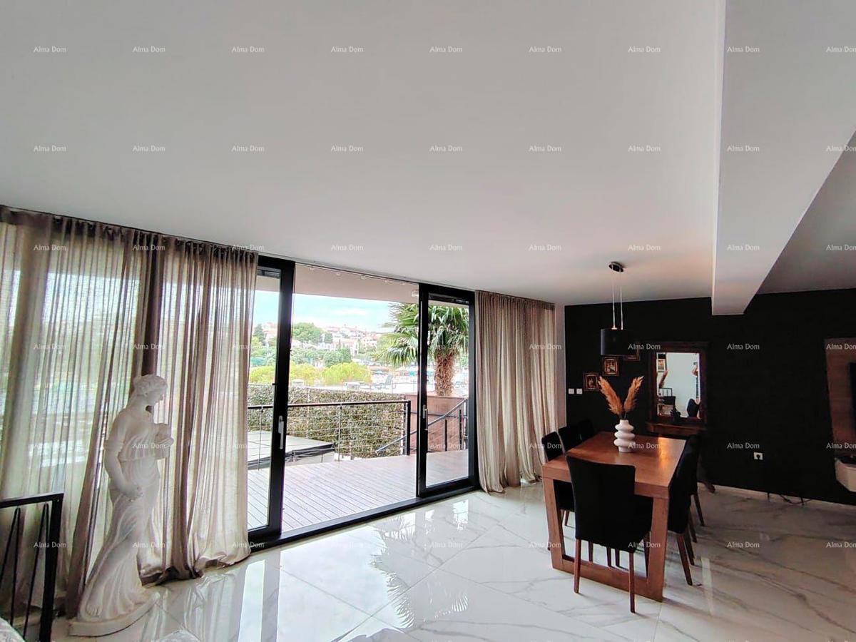 Lussuoso appartamento con vista mare, a 30 m dalla spiaggia, perfetto per famiglie