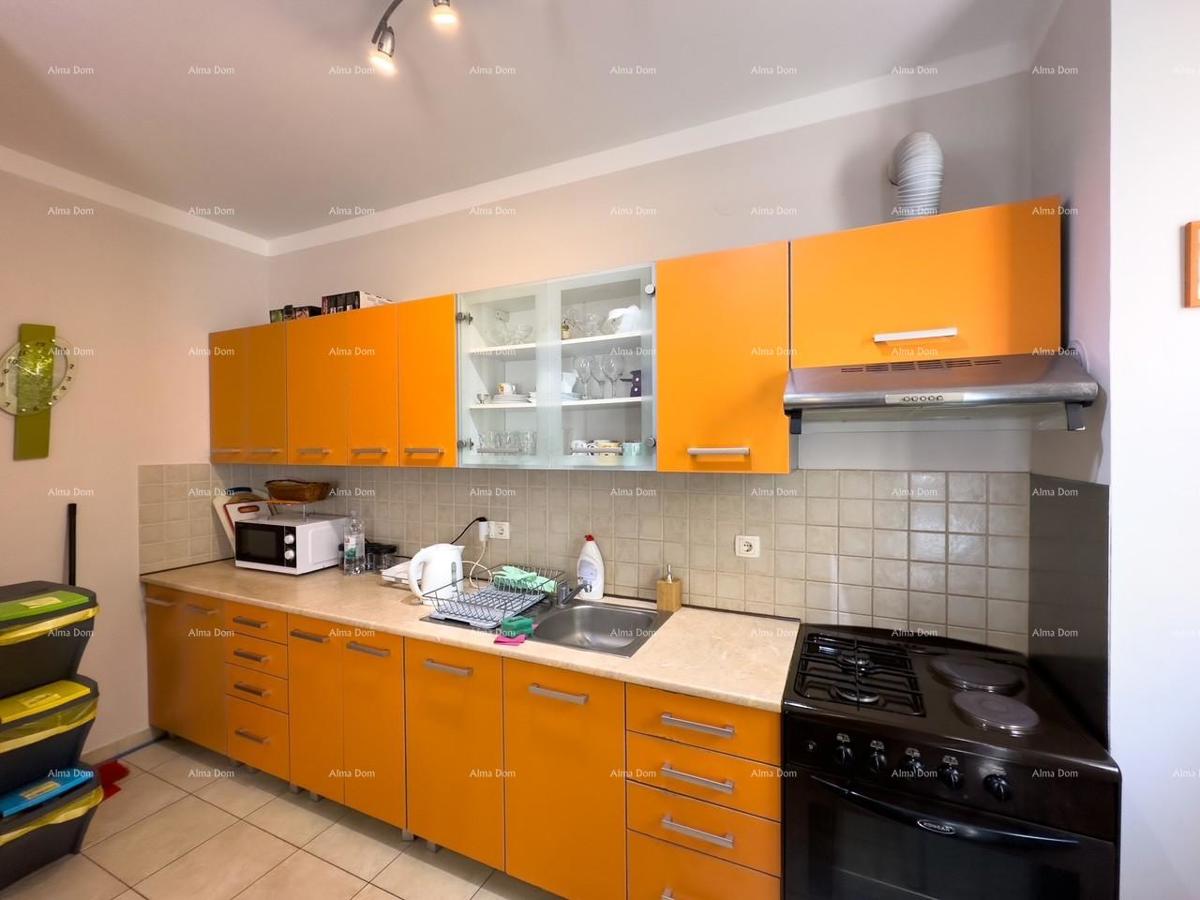 Valdebek . Vendiamo un appartamento con giardino in un'ottima posizione, Pola