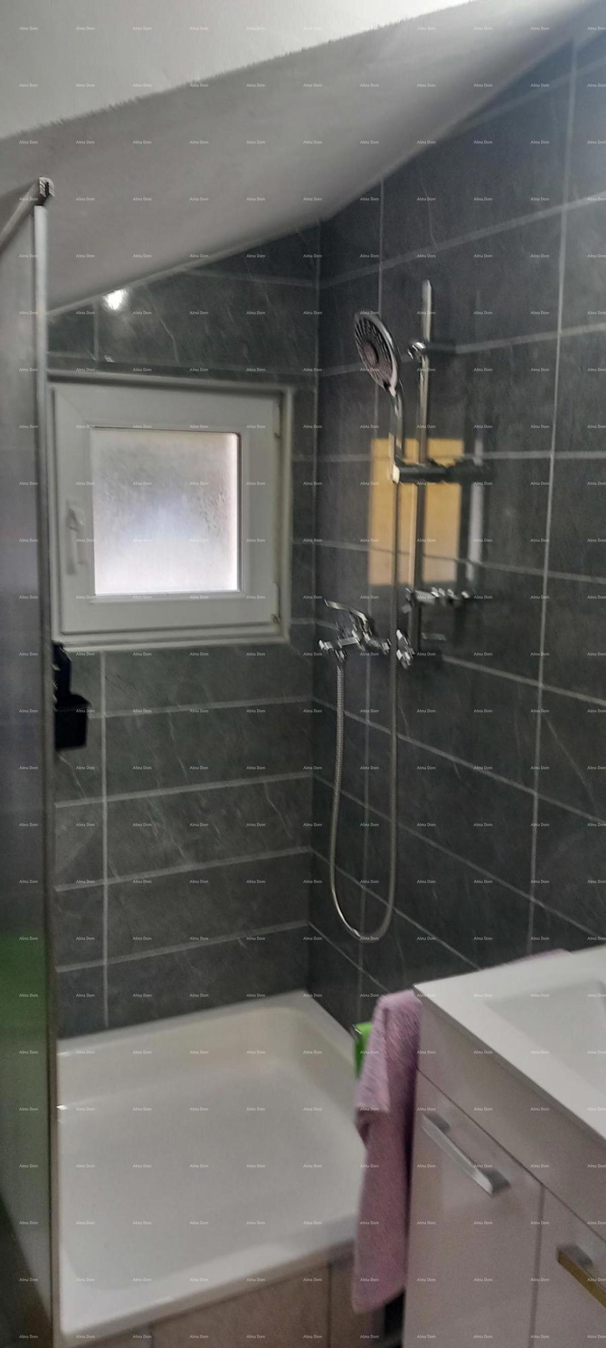 In italiano, il titolo si traduce come: