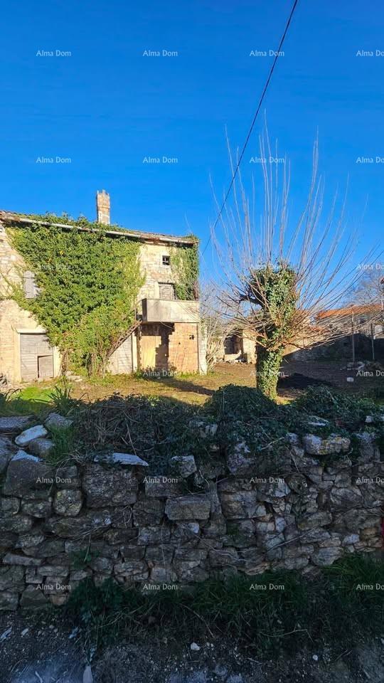 In vendita casa in rovina – Svetvinčenat, Juršići