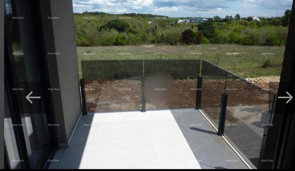 Appartamento di lusso con cinque stanze in vendita – 150 m², ultimo piano, nuova costruzione