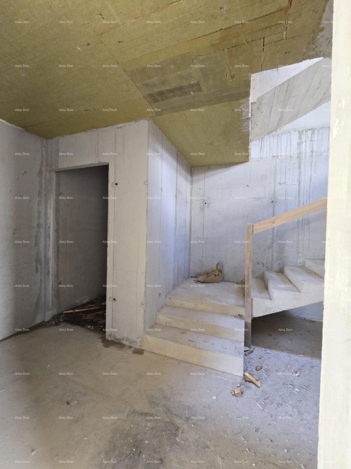 Pula! Edificio residenziale moderno con ascensore. Appartamento con posto auto e cantina. S52