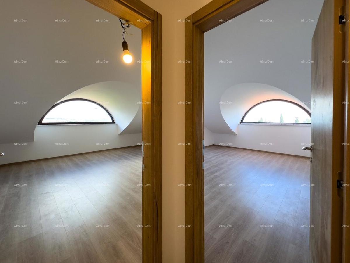 Vendiamo un appartamento con una bellissima vista sul mare! Premantura!