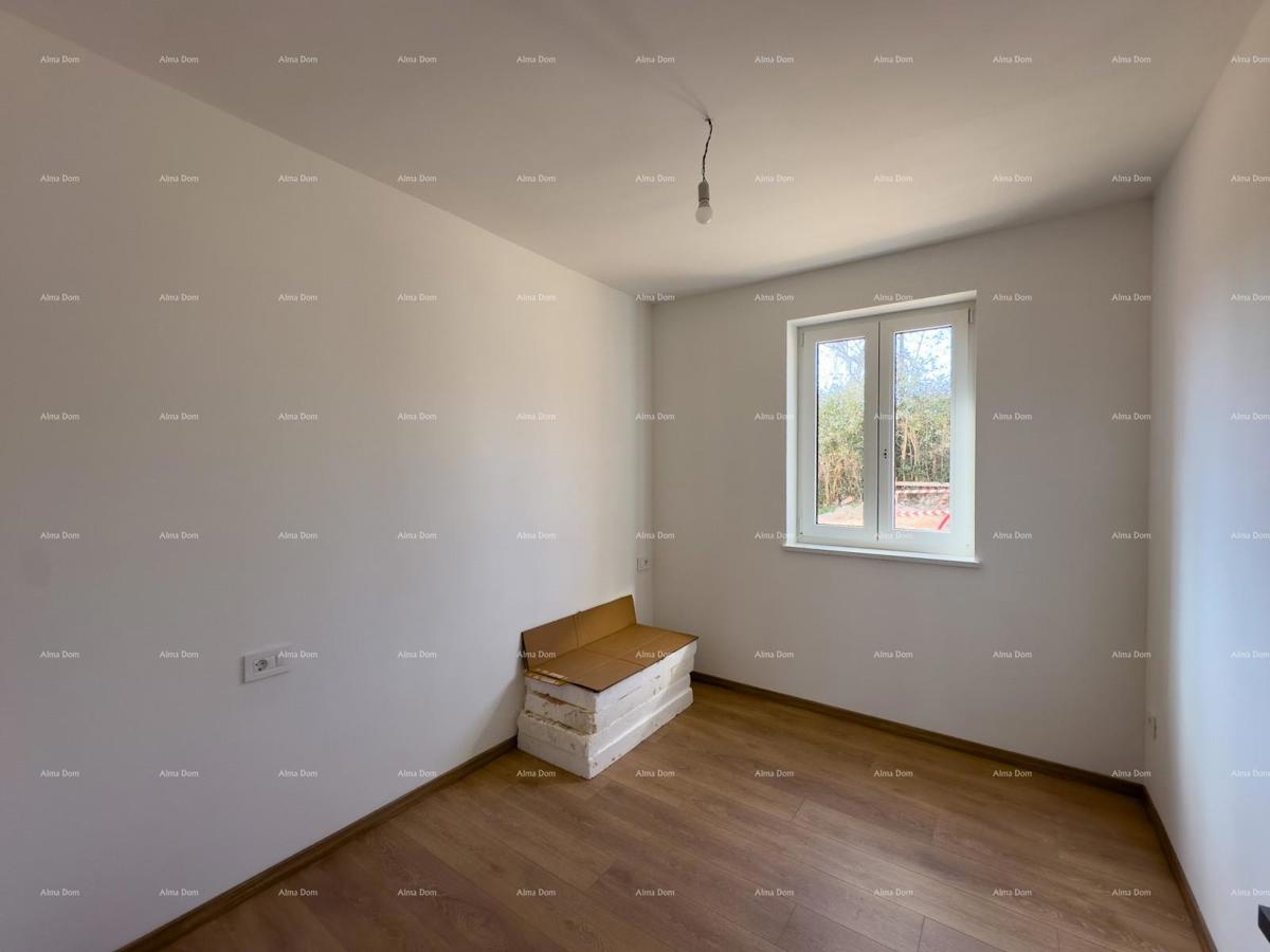 Vendiamo un appartamento con giardino a Barban.