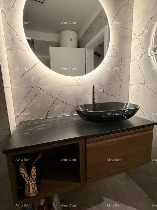 Vendita - appartamento arredato con posto auto vicino al centro, Pola!