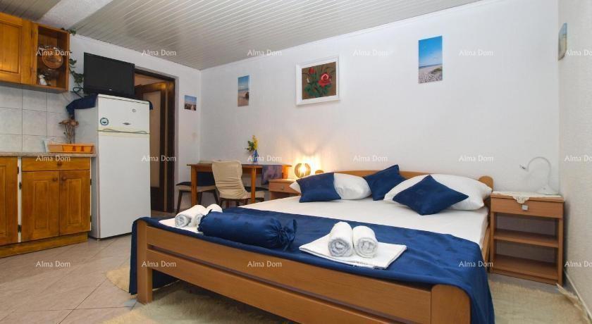 Casa con 3 appartamenti, Medulin