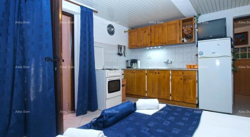 Casa con 3 appartamenti, Medulin