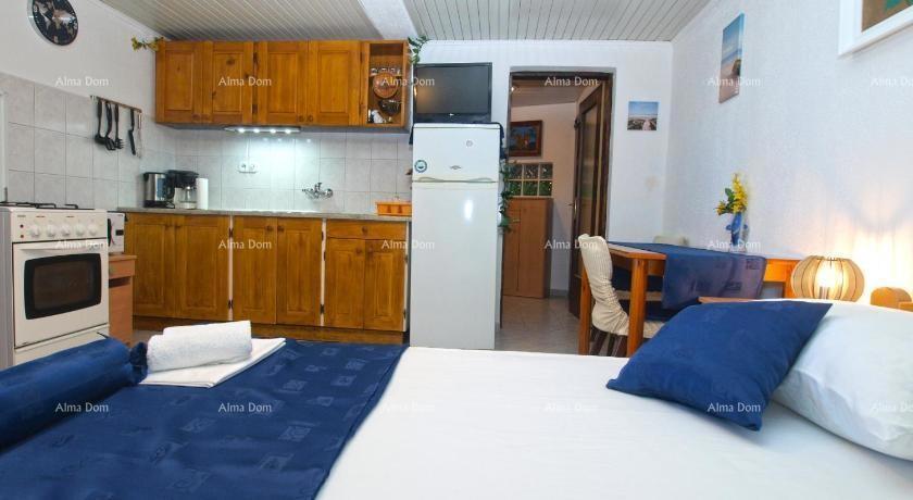 Casa con 3 appartamenti, Medulin