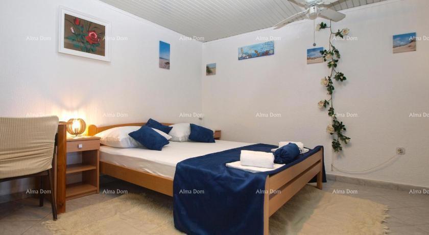 Casa con 3 appartamenti, Medulin