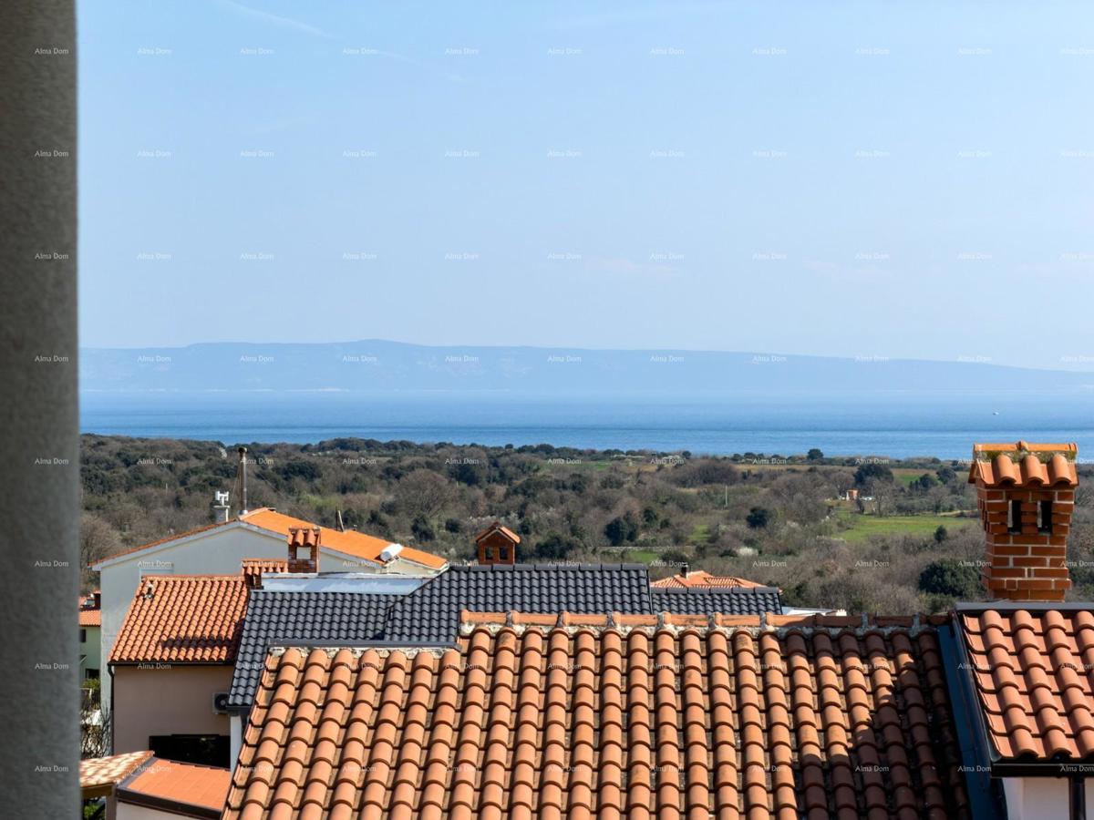 Vendiamo appartamento con vista mare!