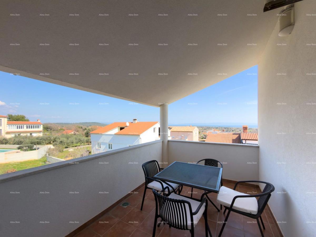 Vendiamo appartamento con vista mare!