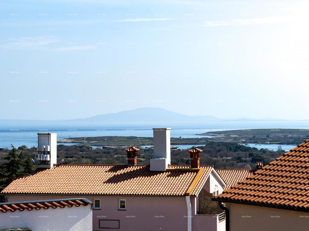 Vendiamo appartamento con vista mare!