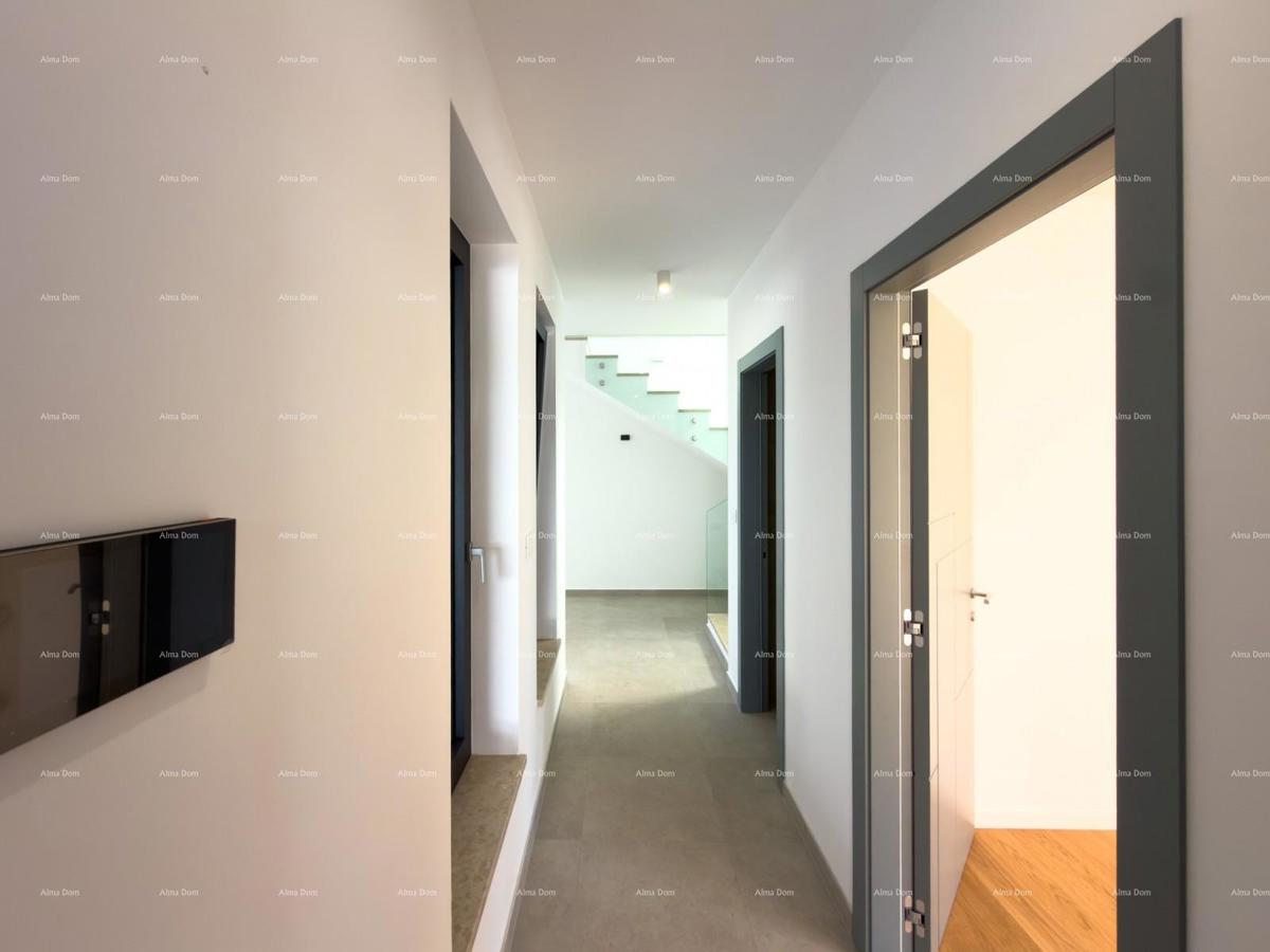 Nuova moderna villa vicino al mare!