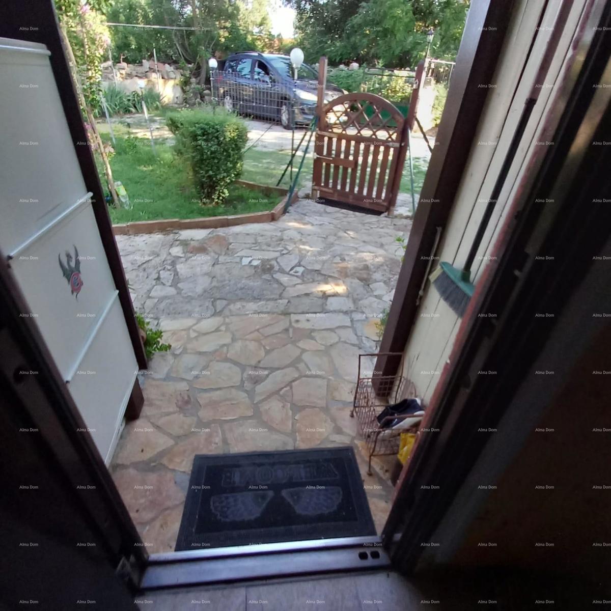 MEDULIN – AUTENTICA CASA ISTRIANA (KAŽUN) CON GIARDINO, A 600 M DAL MARE