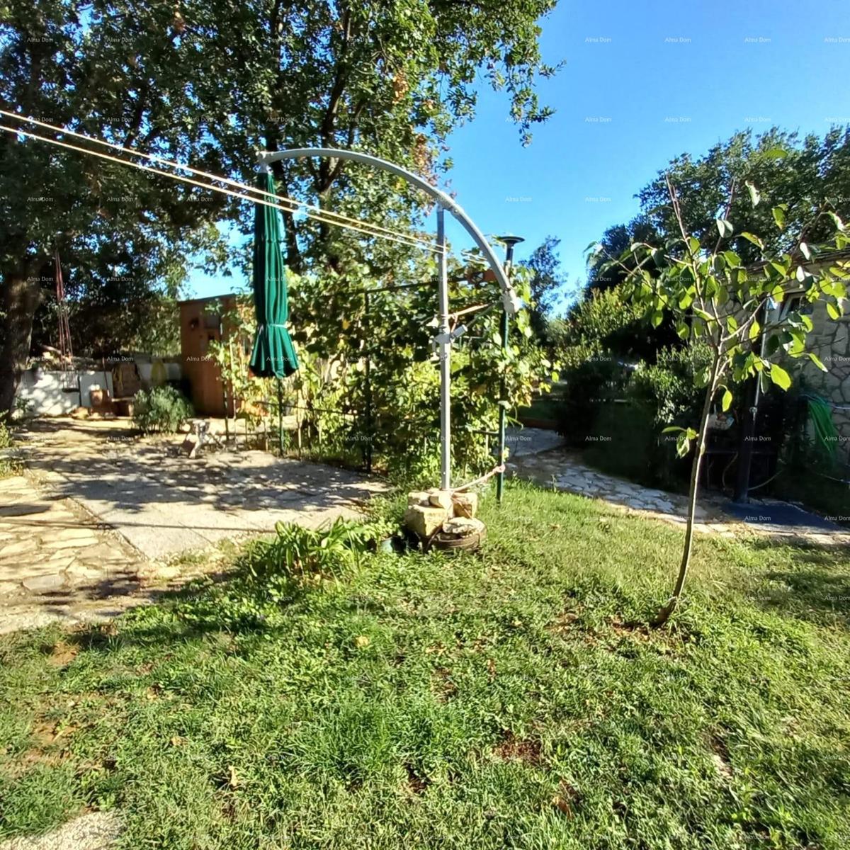 MEDULIN – AUTENTICA CASA ISTRIANA (KAŽUN) CON GIARDINO, A 600 M DAL MARE