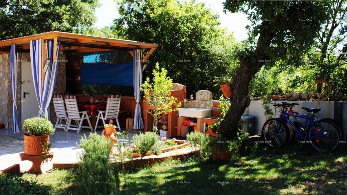 MEDULIN – AUTENTICA CASA ISTRIANA (KAŽUN) CON GIARDINO, A 600 M DAL MARE